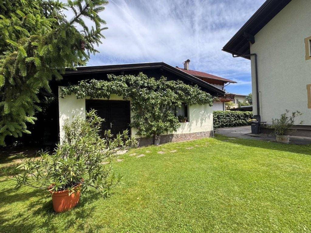Garage Bild 2
