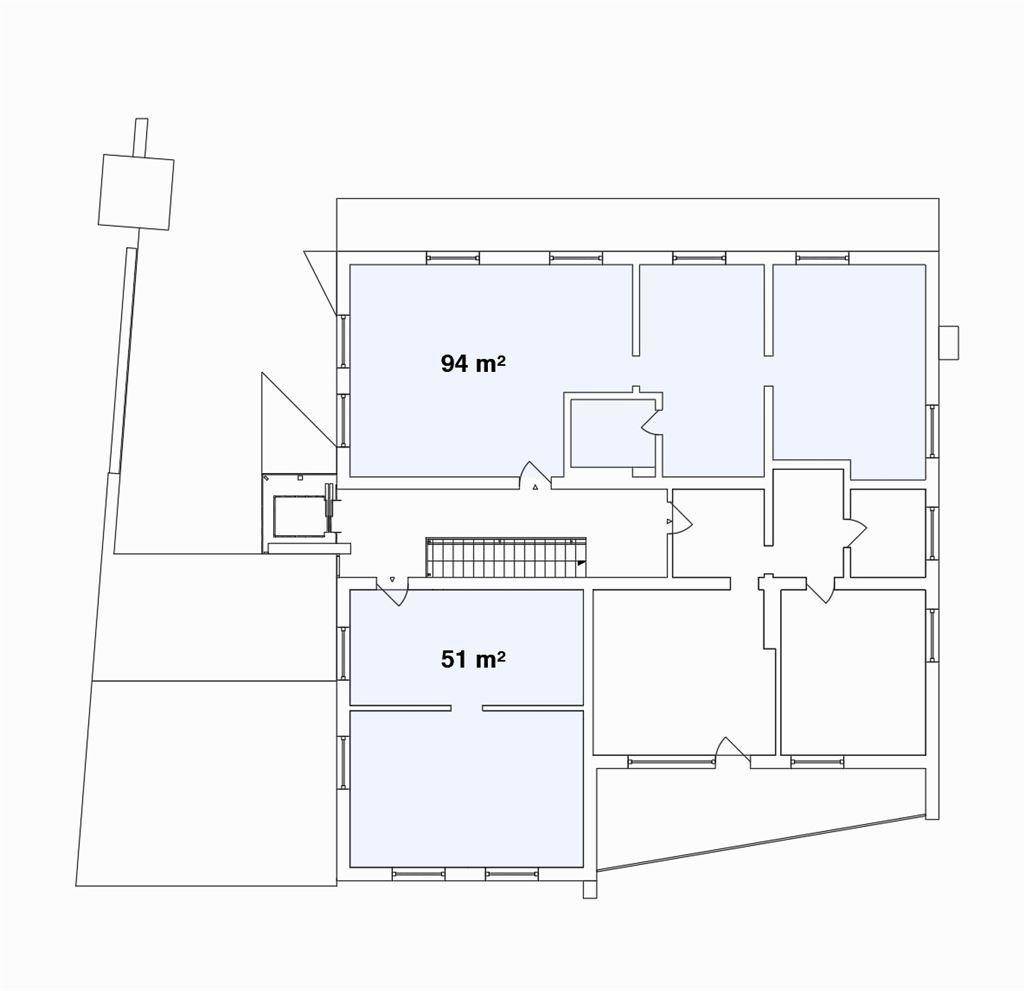 Grundrissplan mit zwei hervorgehobenen Flächen von 94 m² und 51 m².