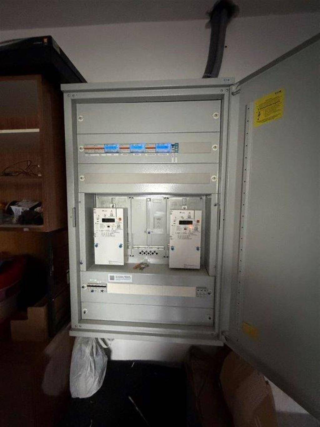 Strom Verteiler neu Garage