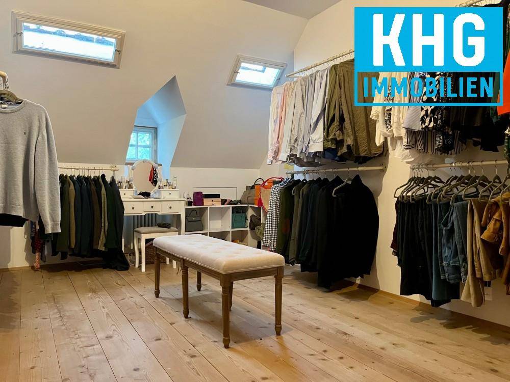 Kleiderschrank