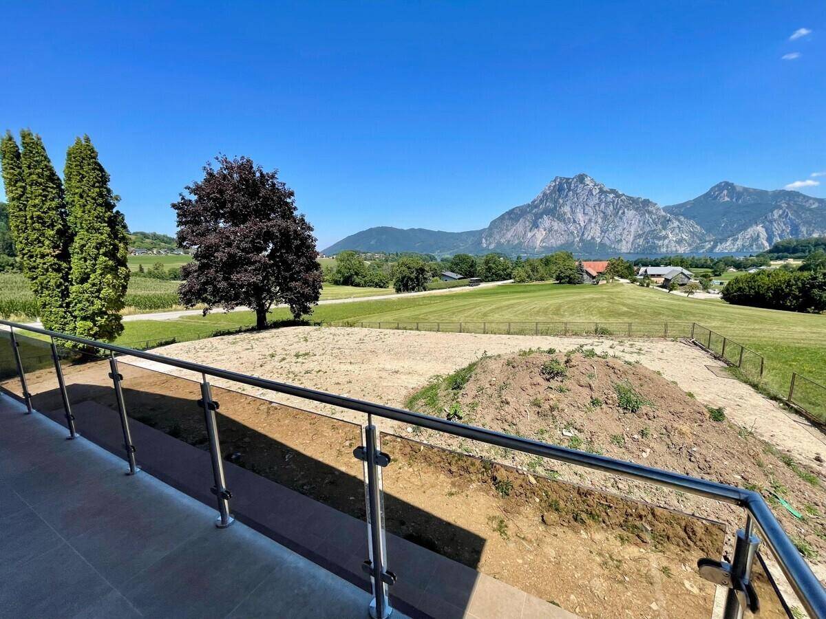 Panoramawohnung am Traunsee-Terrasse, Garten und Bergkulisse - Ansicht 6