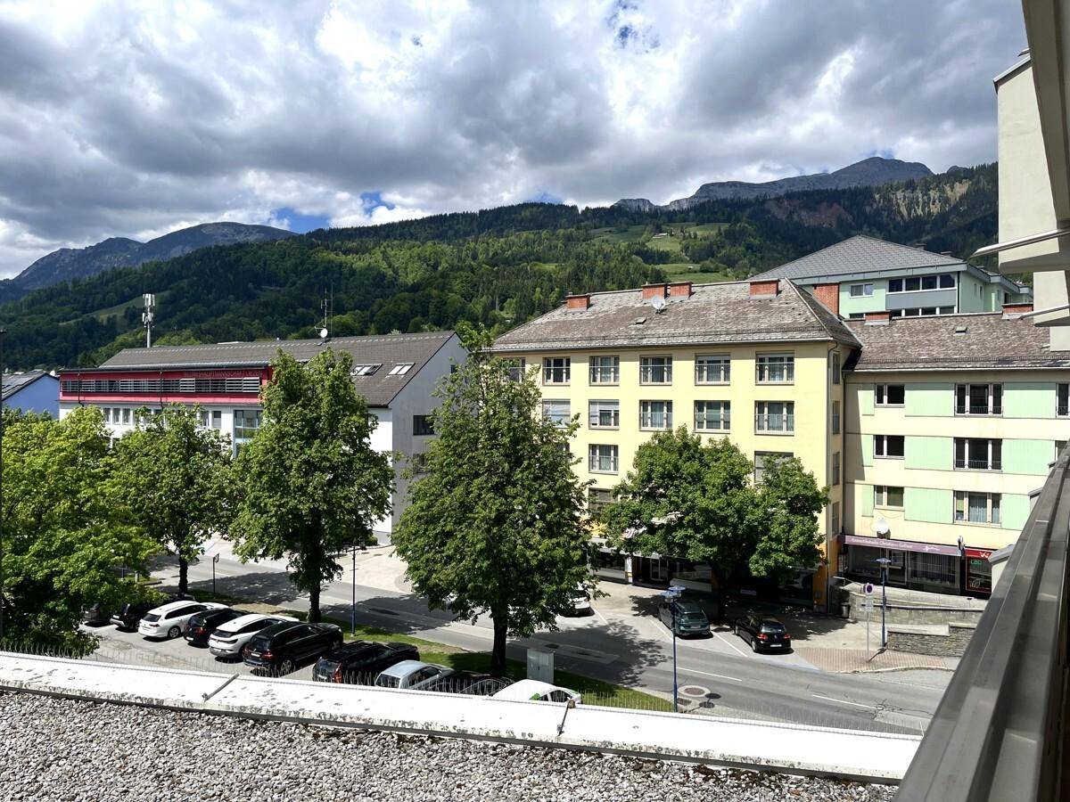 Preisreduziert! Sonnige Eigentumswohnung direkt am Hauptplatz!Highlight - 2 Balkone! - Mehr