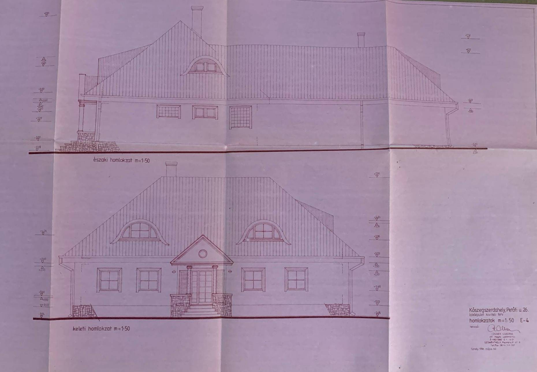 Architektonische Zeichnung der Hausansichten von Nord und Ost.