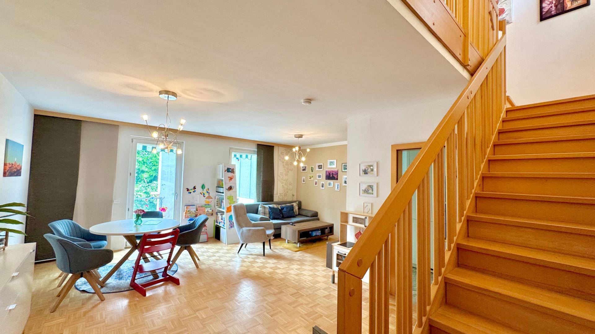 Maisonette-Wohnung Wohn-Essbereich