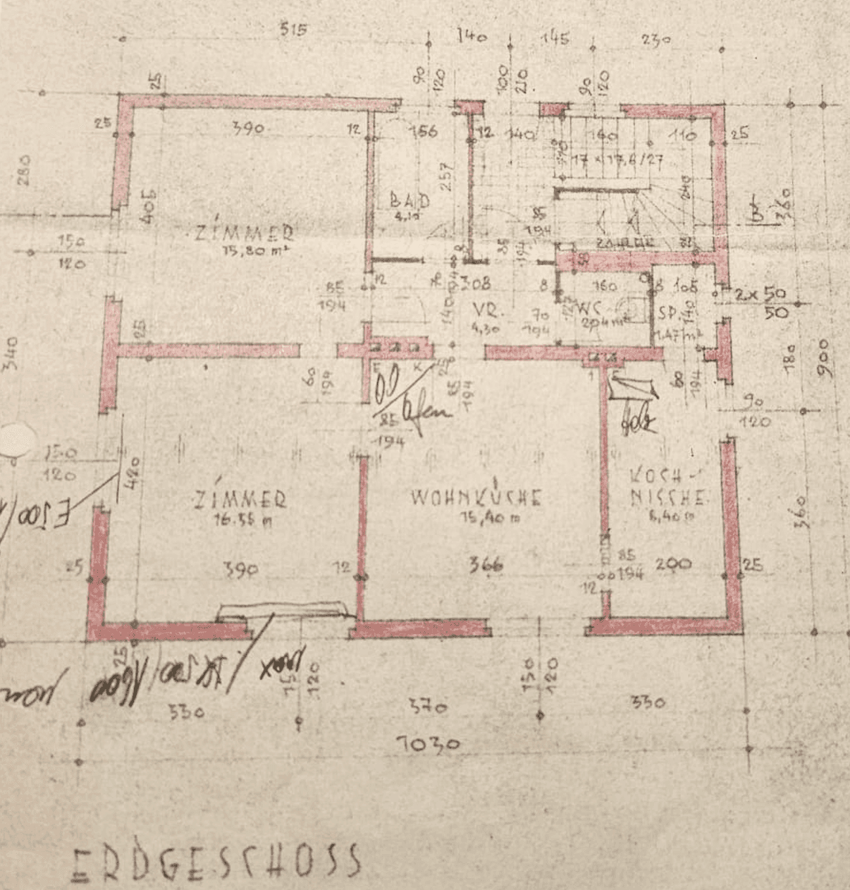 Grundriss des Erdgeschosses mit Zimmern, Wohnküche und Nasszelle.