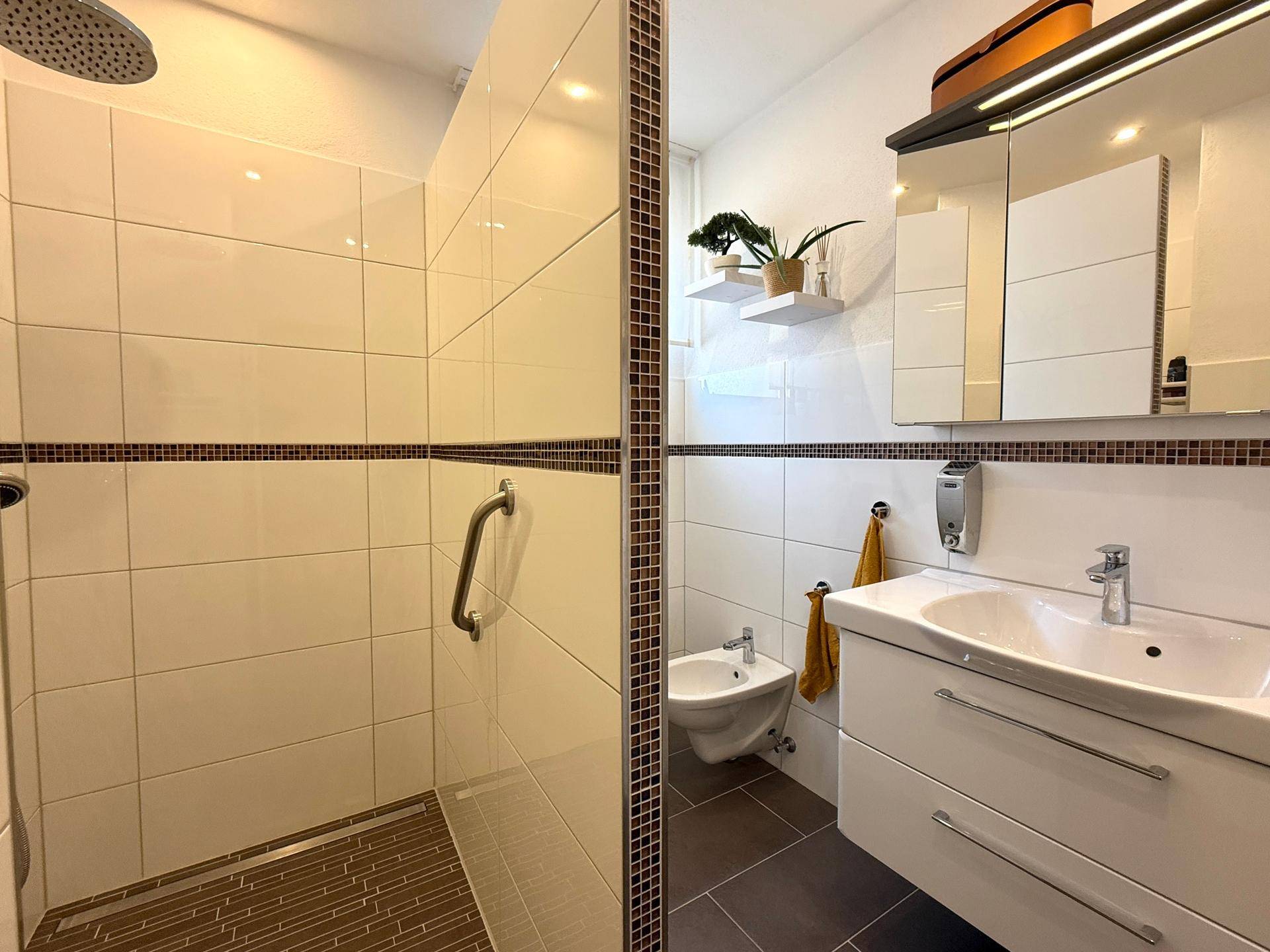 Badezimmer EG