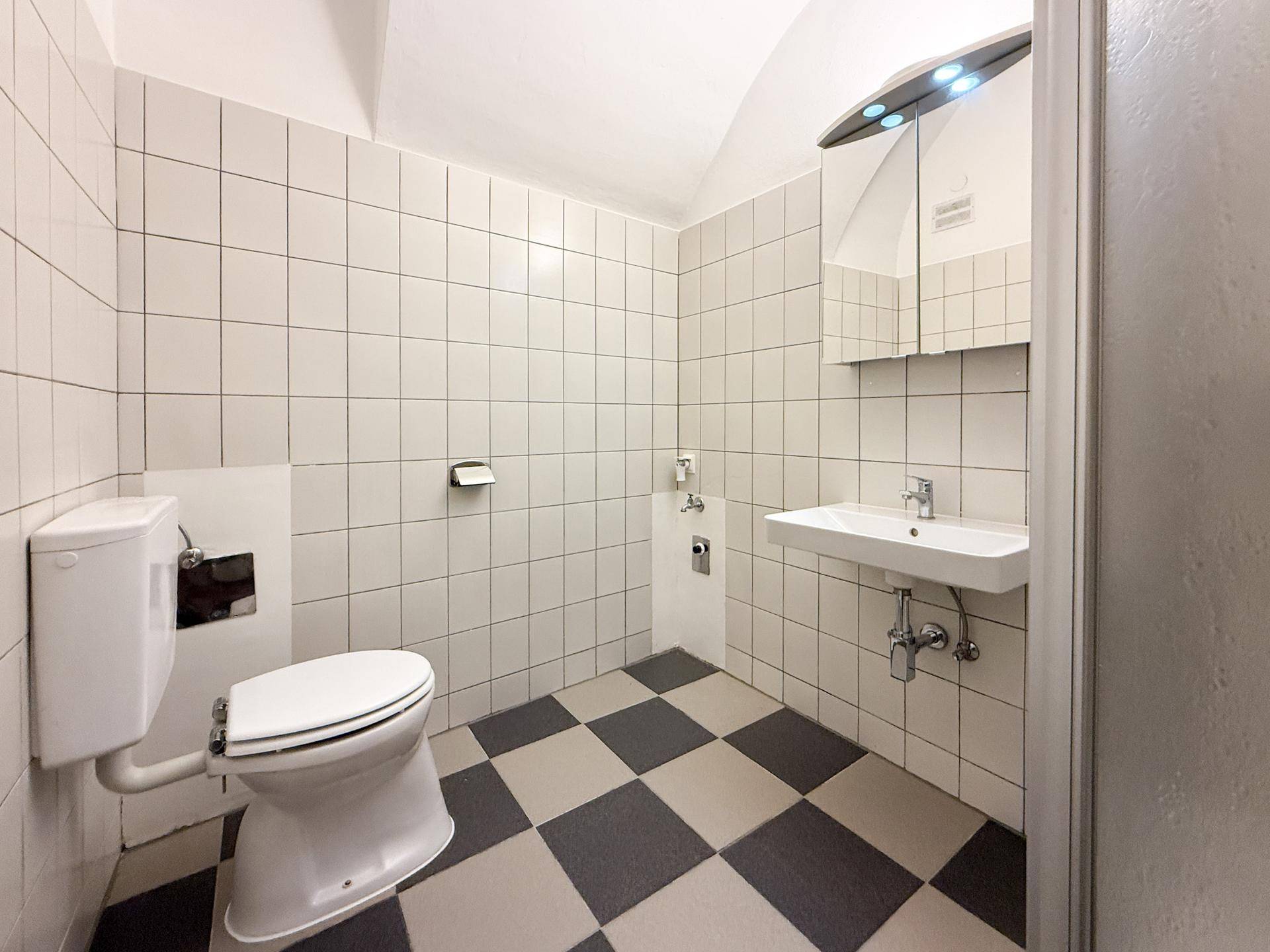Bad / WC