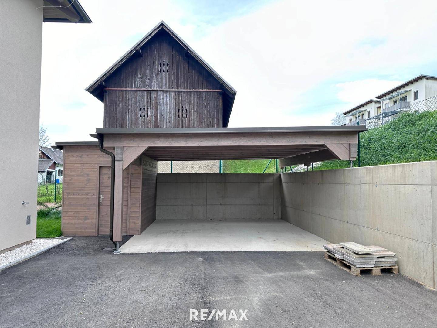 Carport