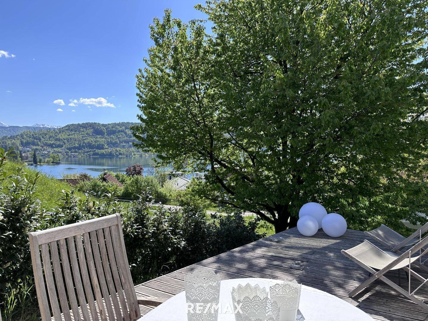 Schlafebene Terrasse mit Seeblick