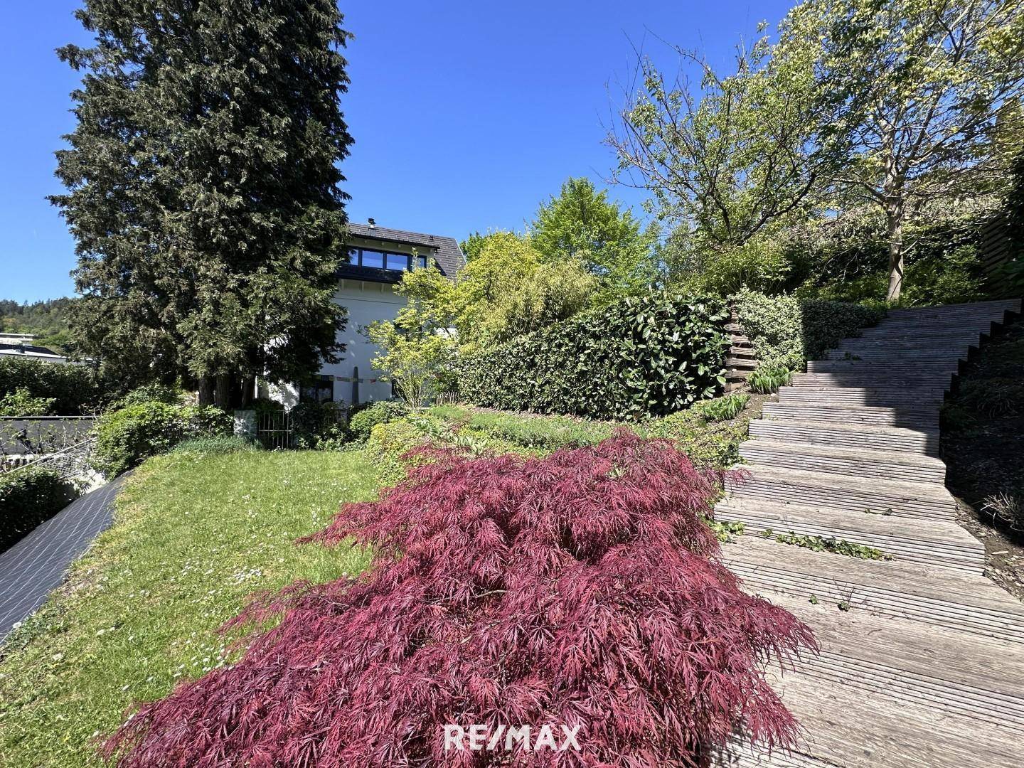 Treppe Schlafebene in den Garten Miniloft