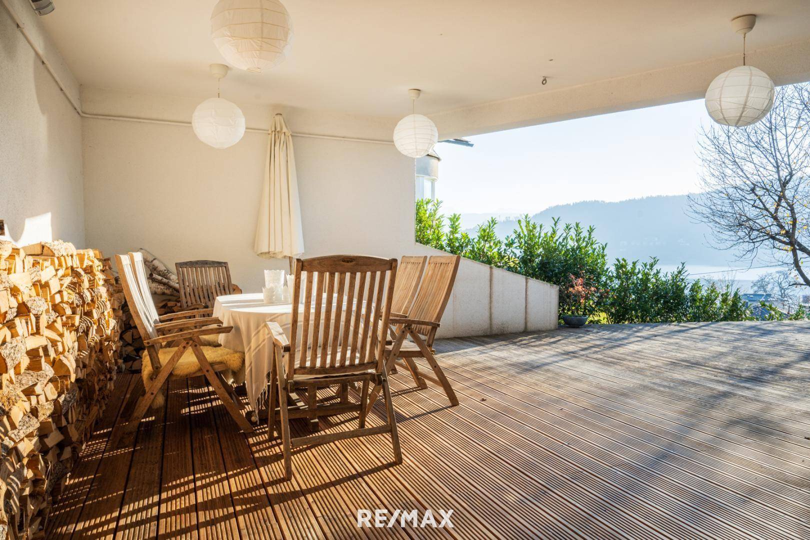 Schlafebene Terrasse mit Seeblick