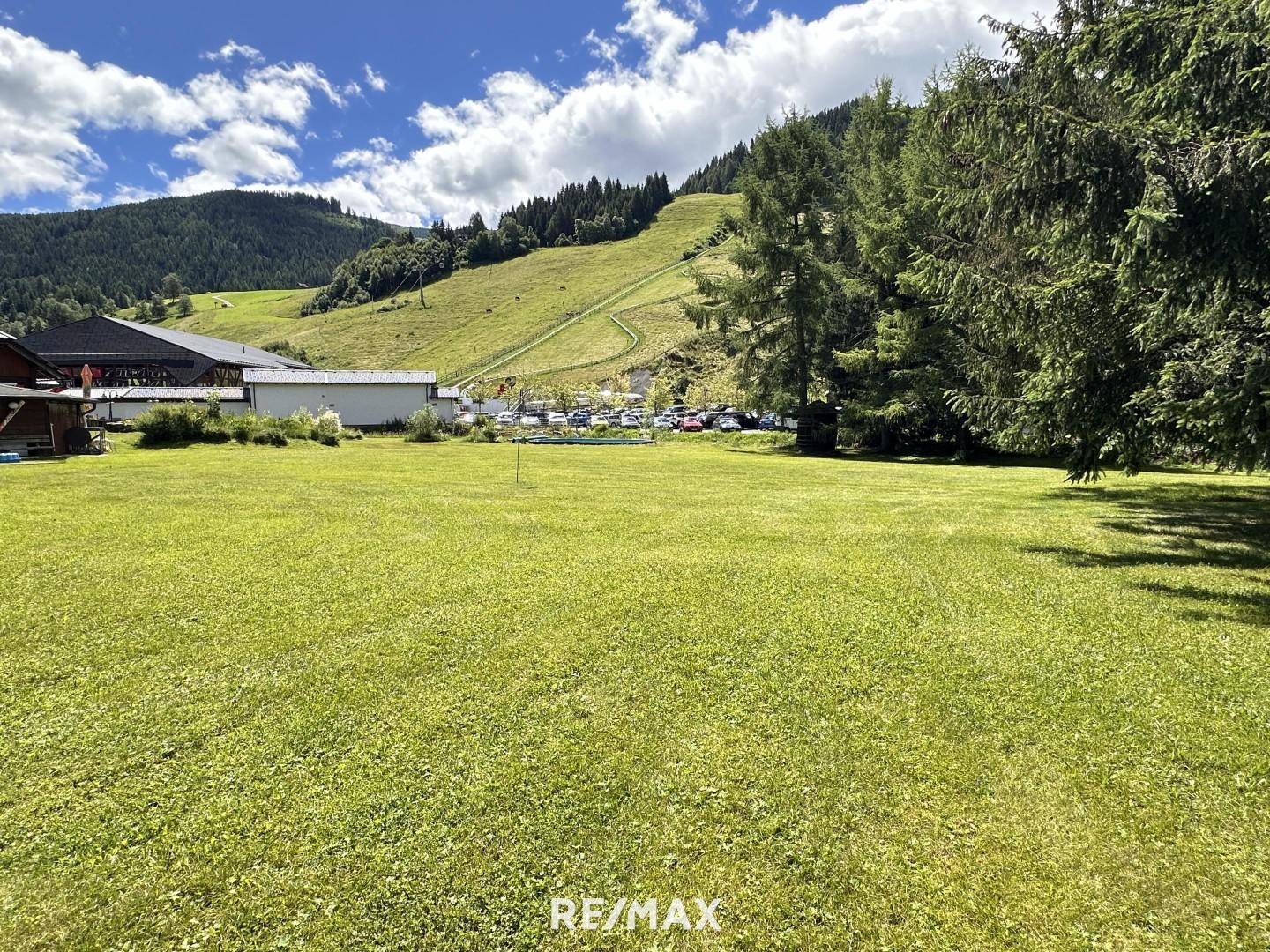 Garten mit Blick zur Schipiste