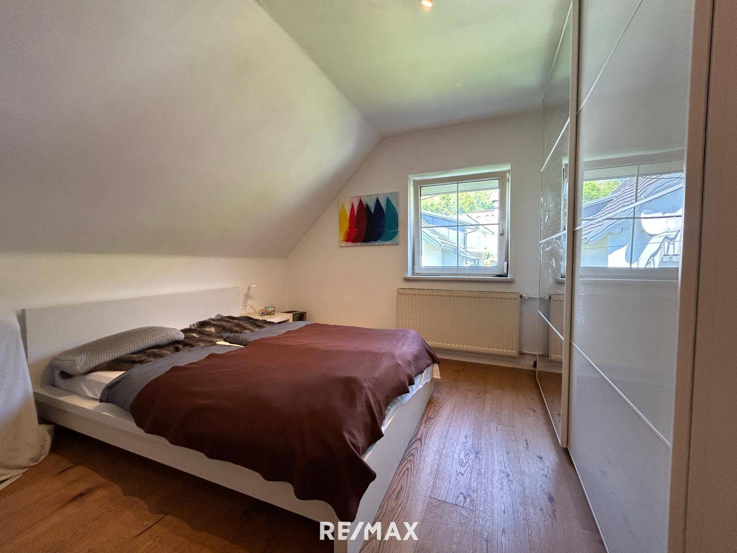 Zimmer 2 OG