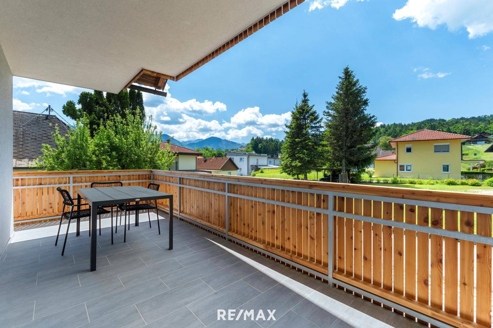 Balkon EG