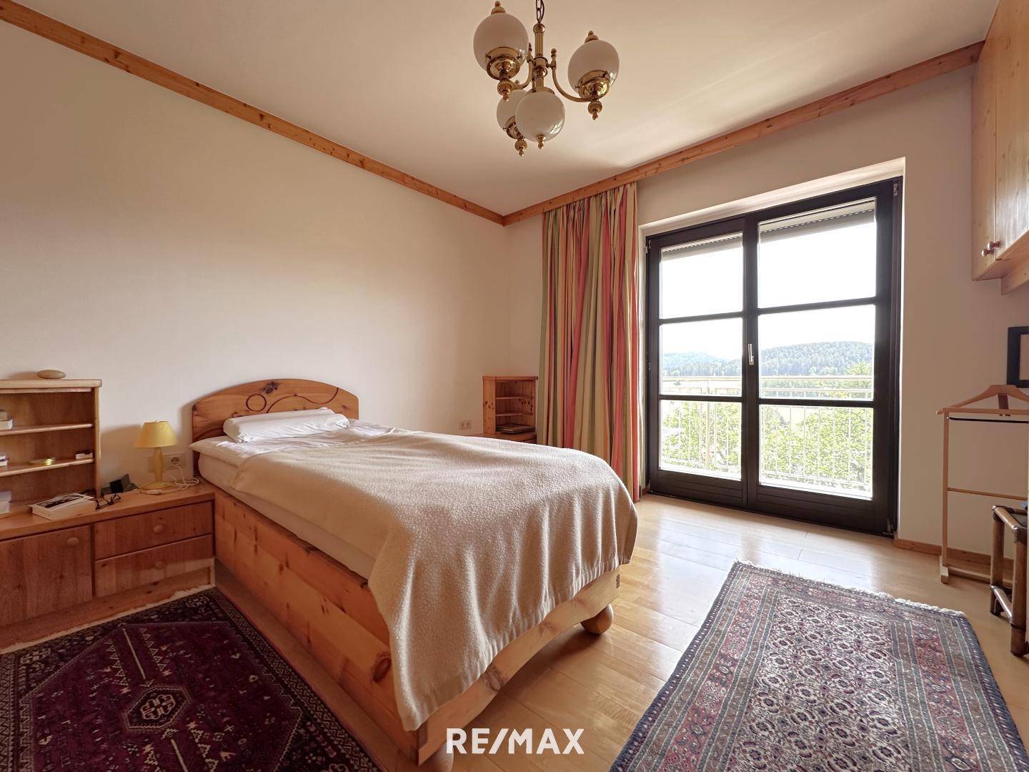 Schlafzimmer 1