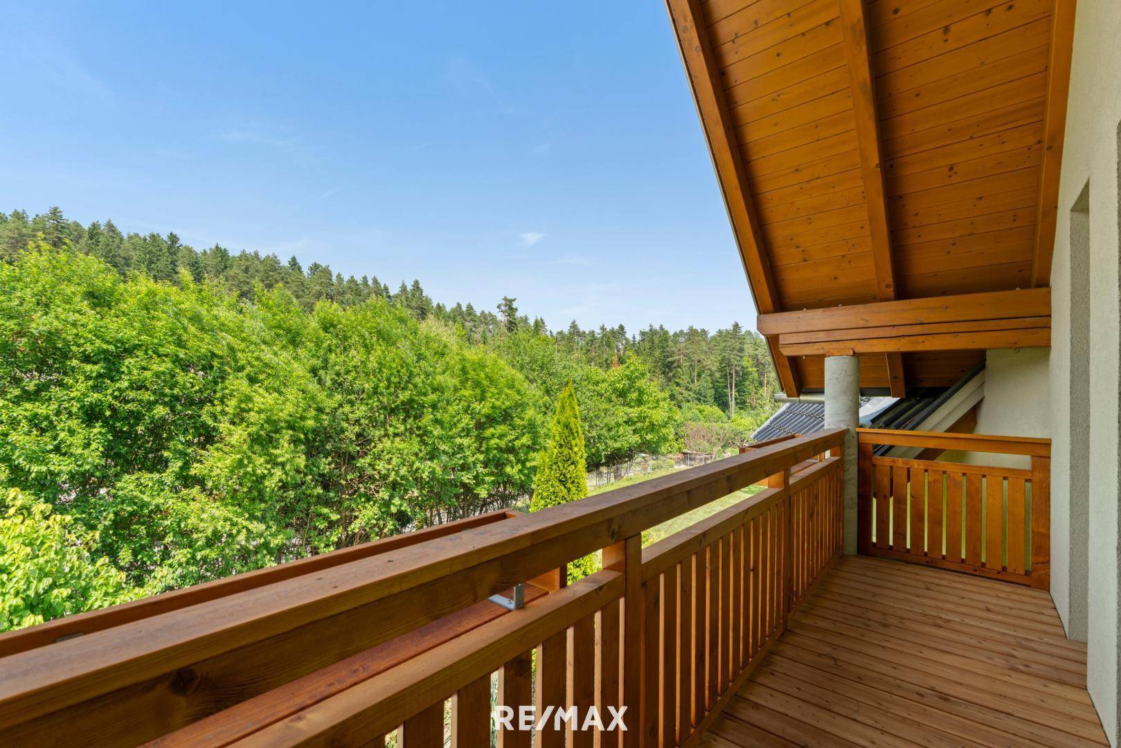 OG Schlafzimmer Balkon 2