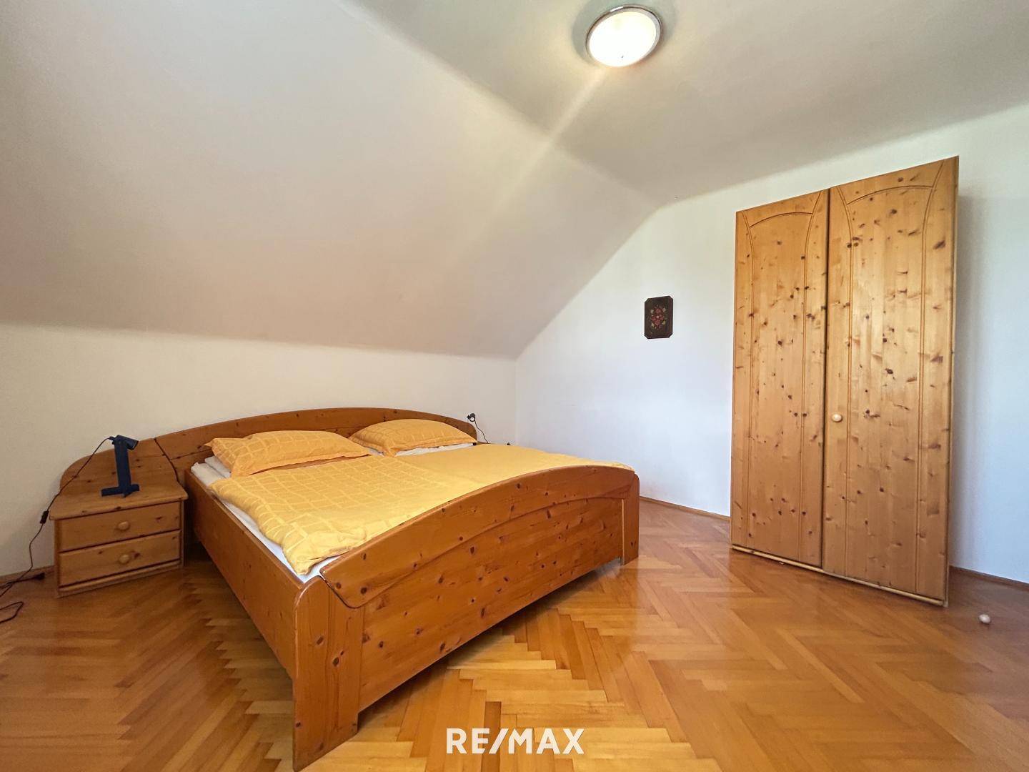 Schlafzimmer 1 OG