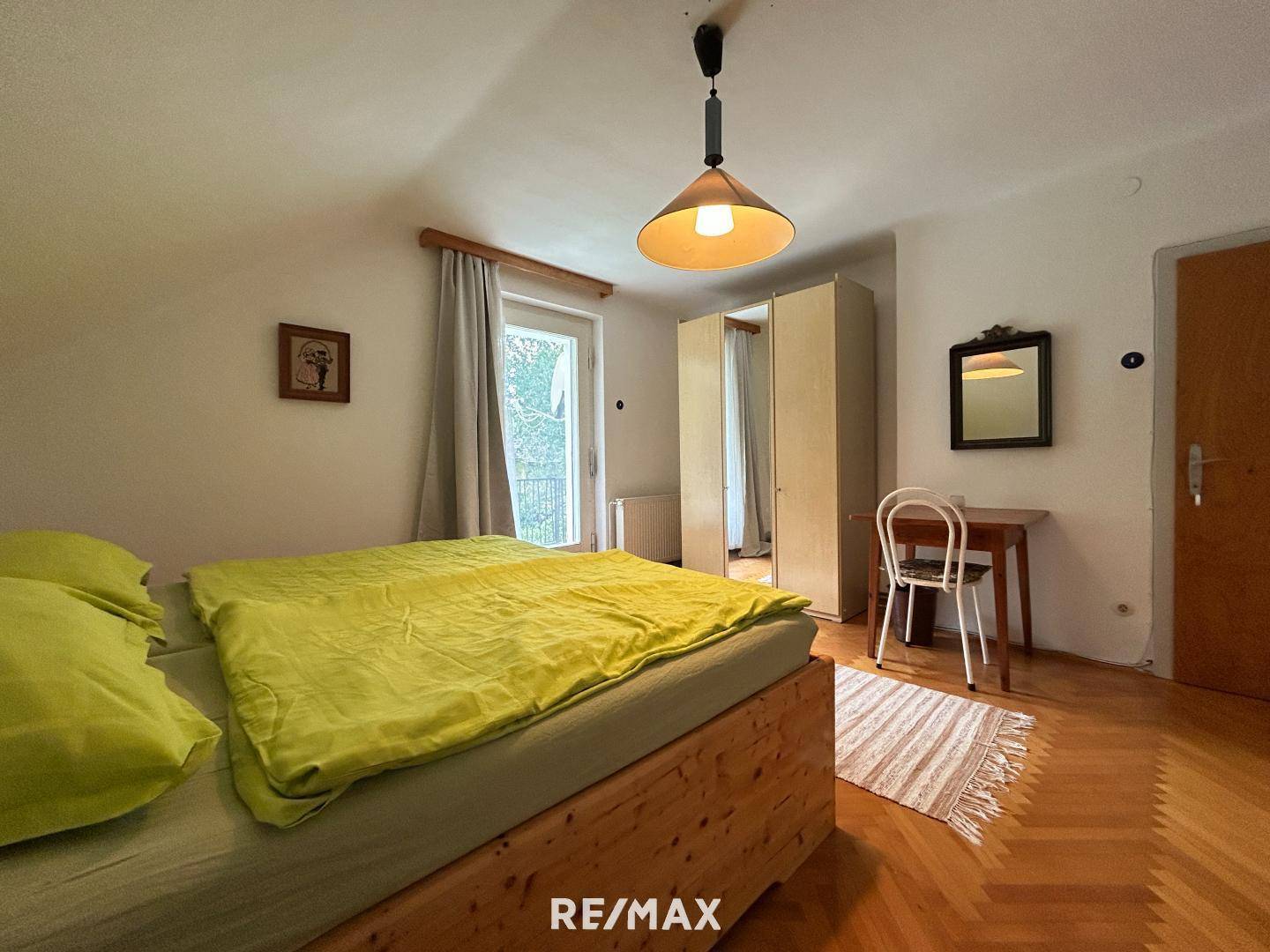 Schlafzimmer 2 OG