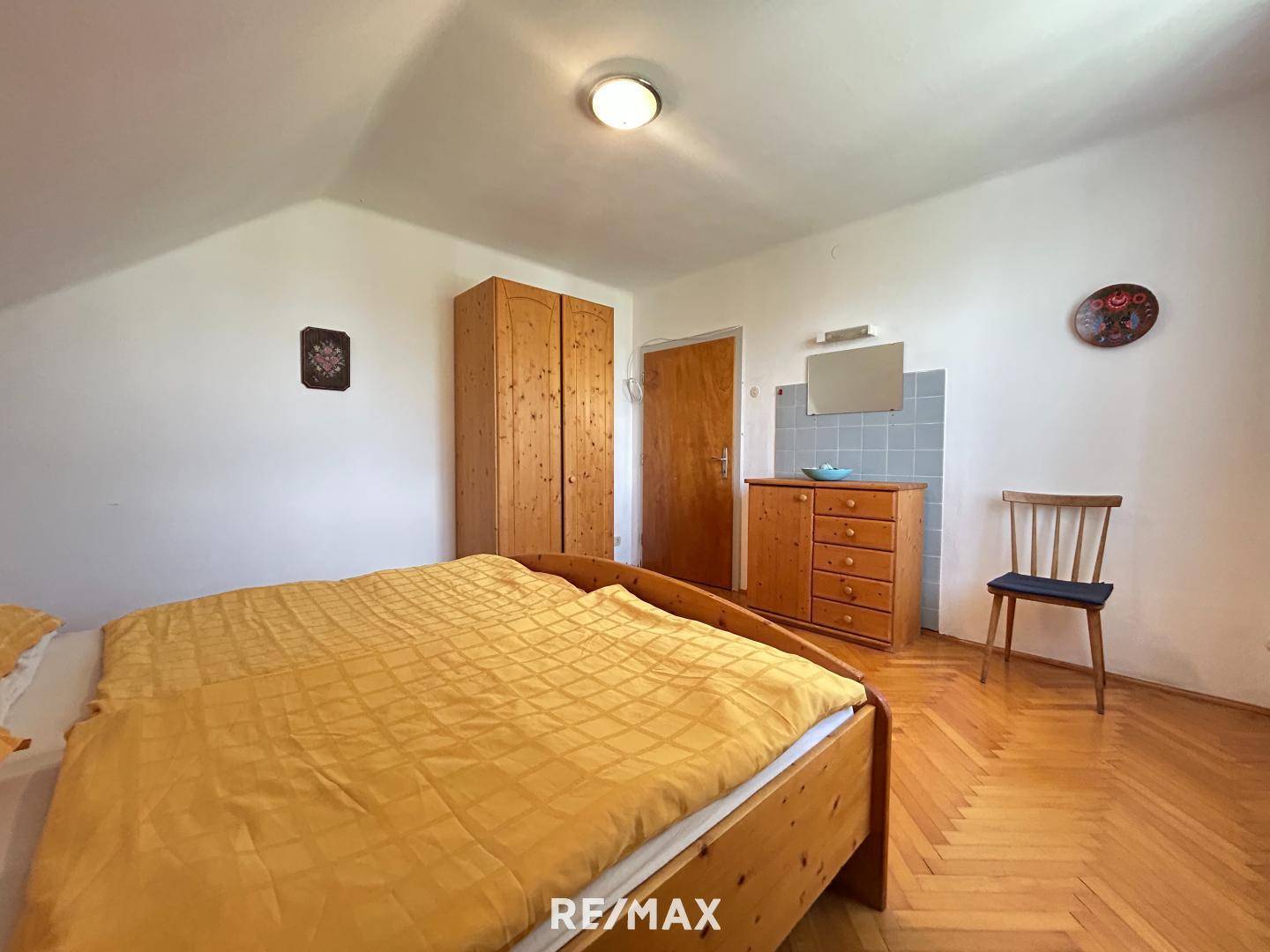 Schlafzimmer 1 OG