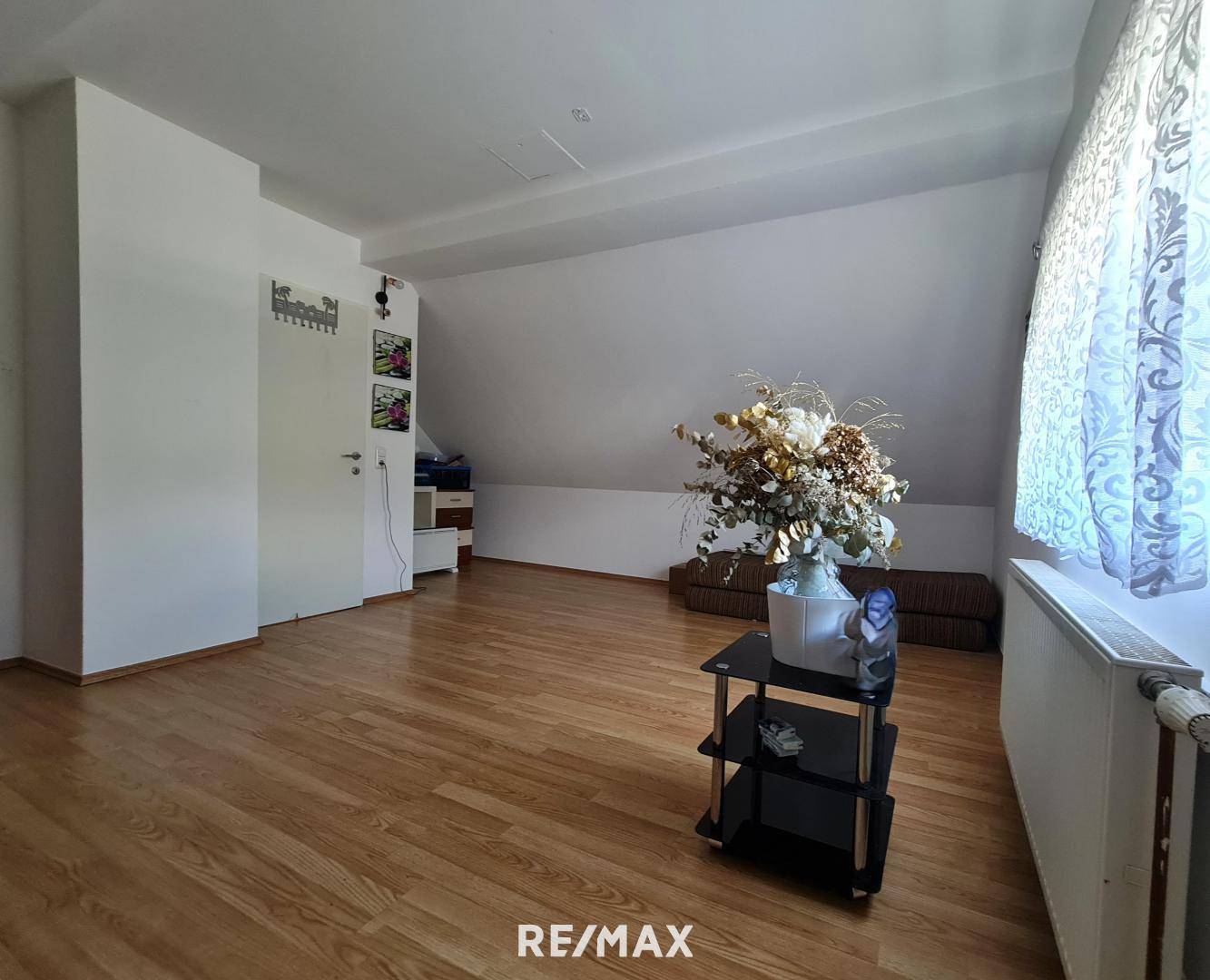 Zimmer 2 OG