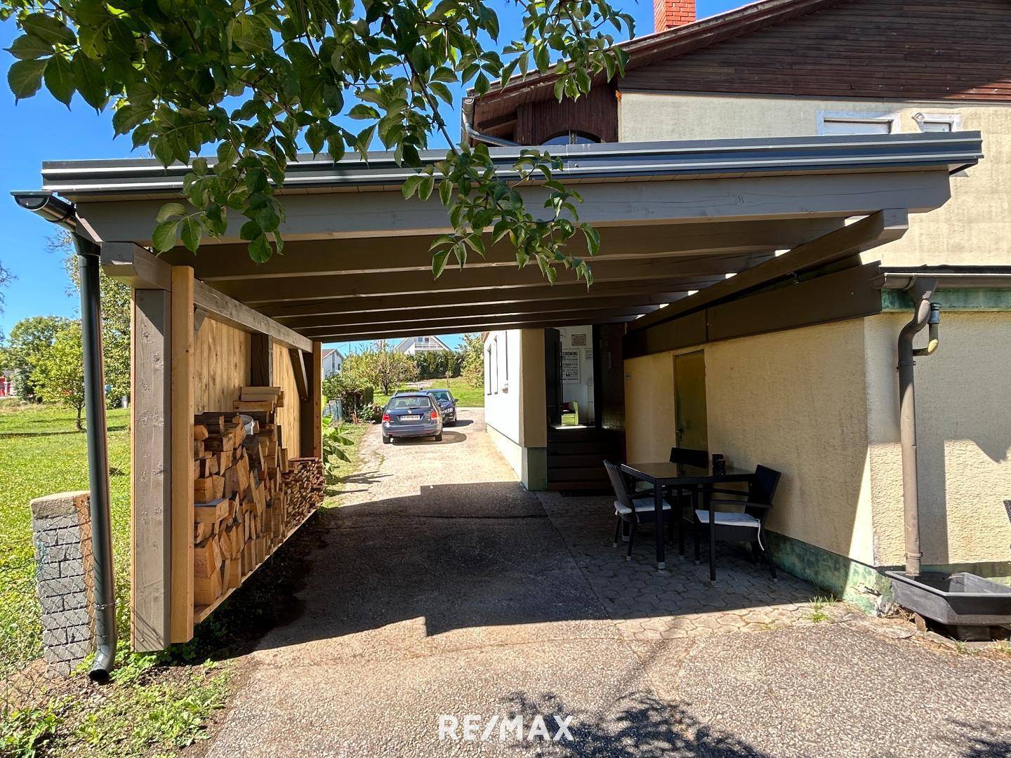Carport