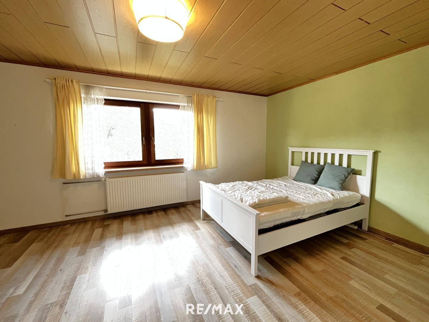 Schlafzimmer KG