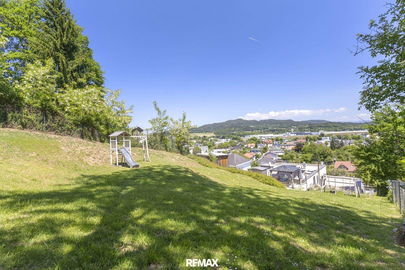 Ein Statement aus Architektur und Lebensqualität – Premium-Wohnhaus mit Lift, Terrassen und Business-Flair - Ansicht 3
