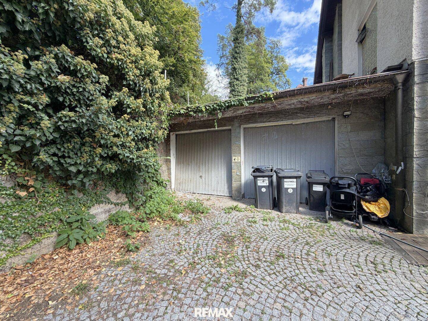 Doppelgarage