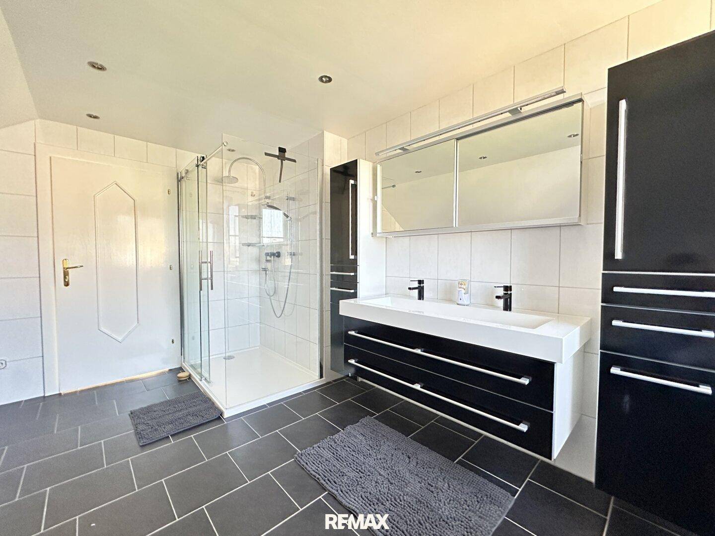 Badezimmer DG