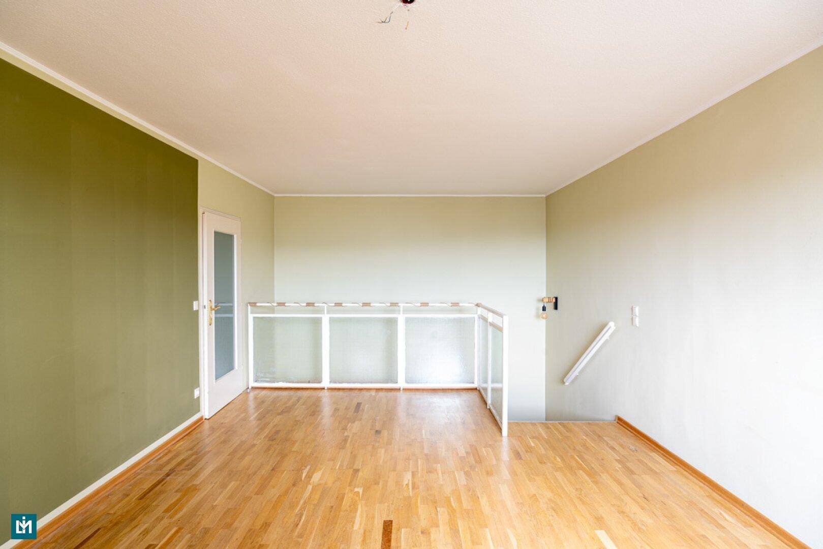 Wohnzimmer (OG.) W