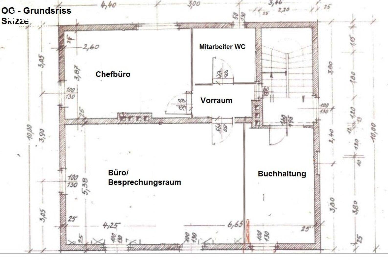 Grundriss-Skizze des Obergeschosses mit Chefbüro, weiterem Büro und Mitarbeiter-WC.