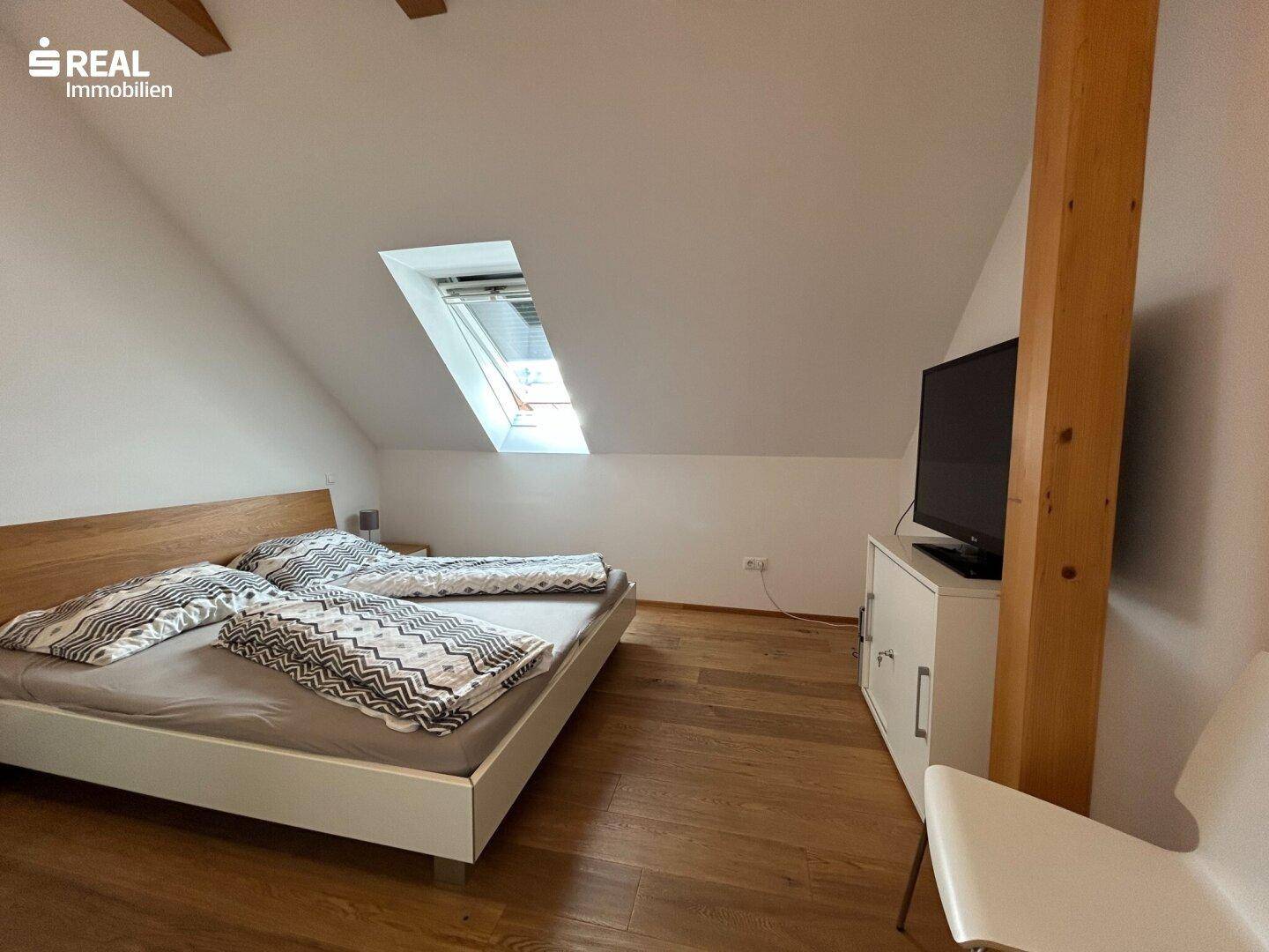 Schlafzimmer DG