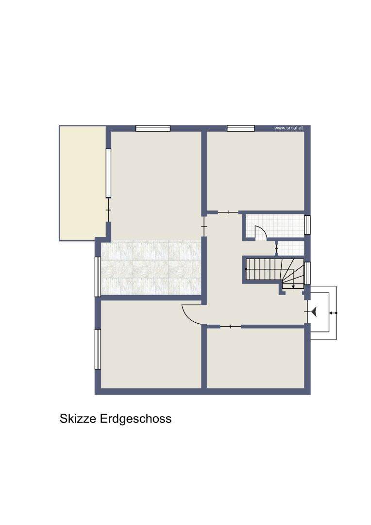 Grundriss des Erdgeschosses mit mehreren Räumen, Treppenhaus und Zugang zu einem Außenbereich.