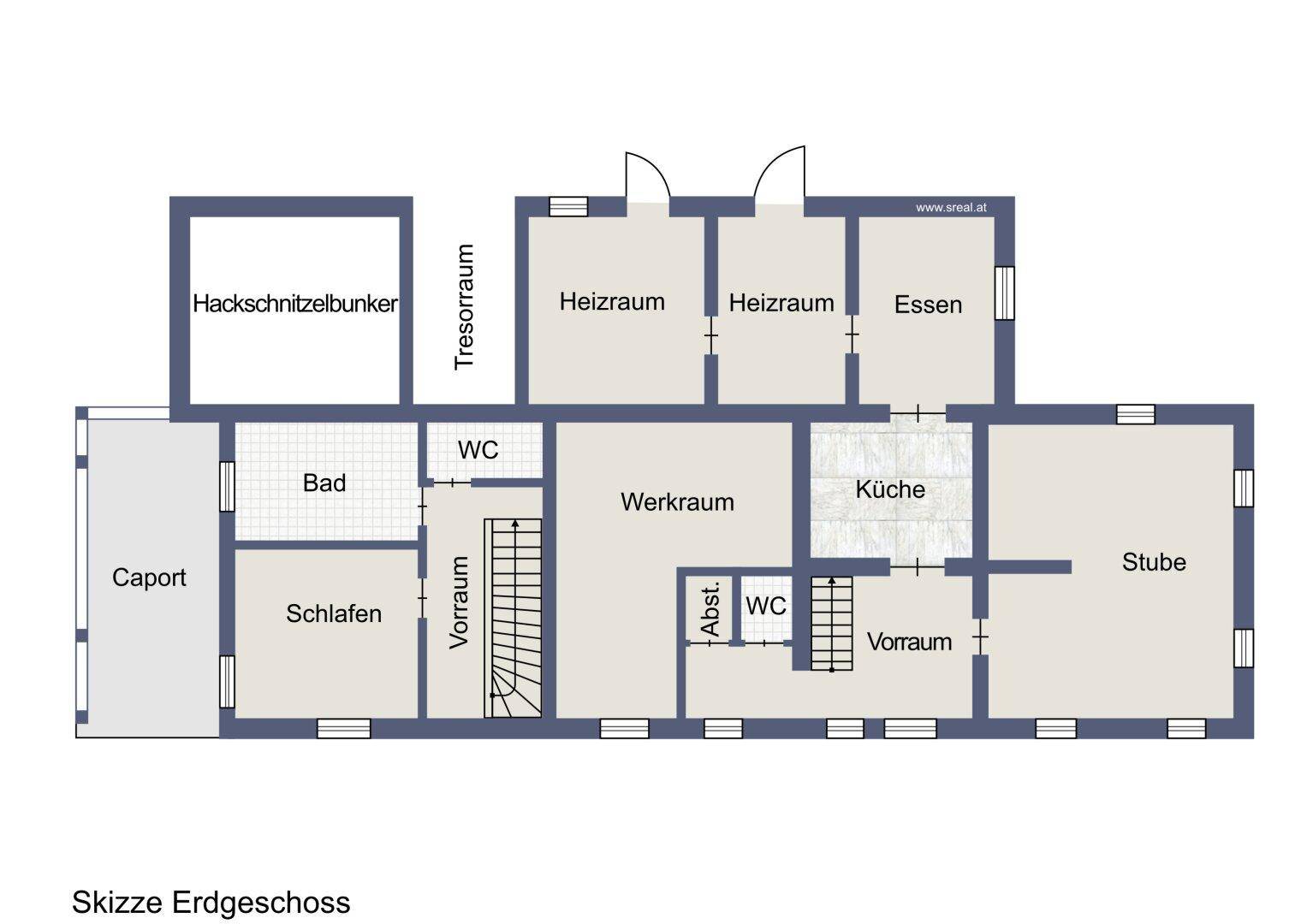 Grundriss des Erdgeschosses mit verschiedenen Räumen wie Küche, Bad und Werkraum.