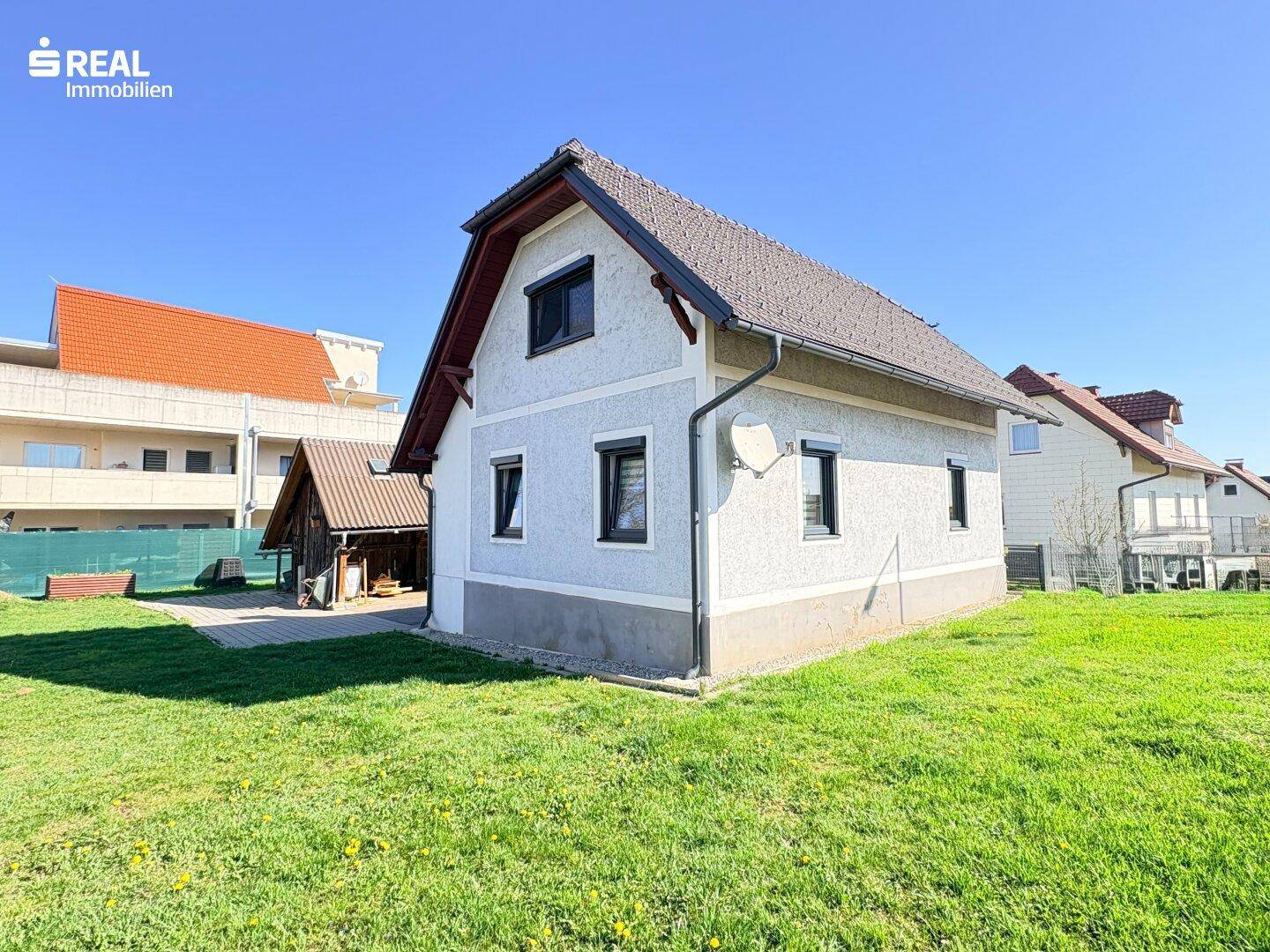 Gepflegtes Wohnhaus mit Nebengebäude in sonniger Wohnlage - Ansicht 3