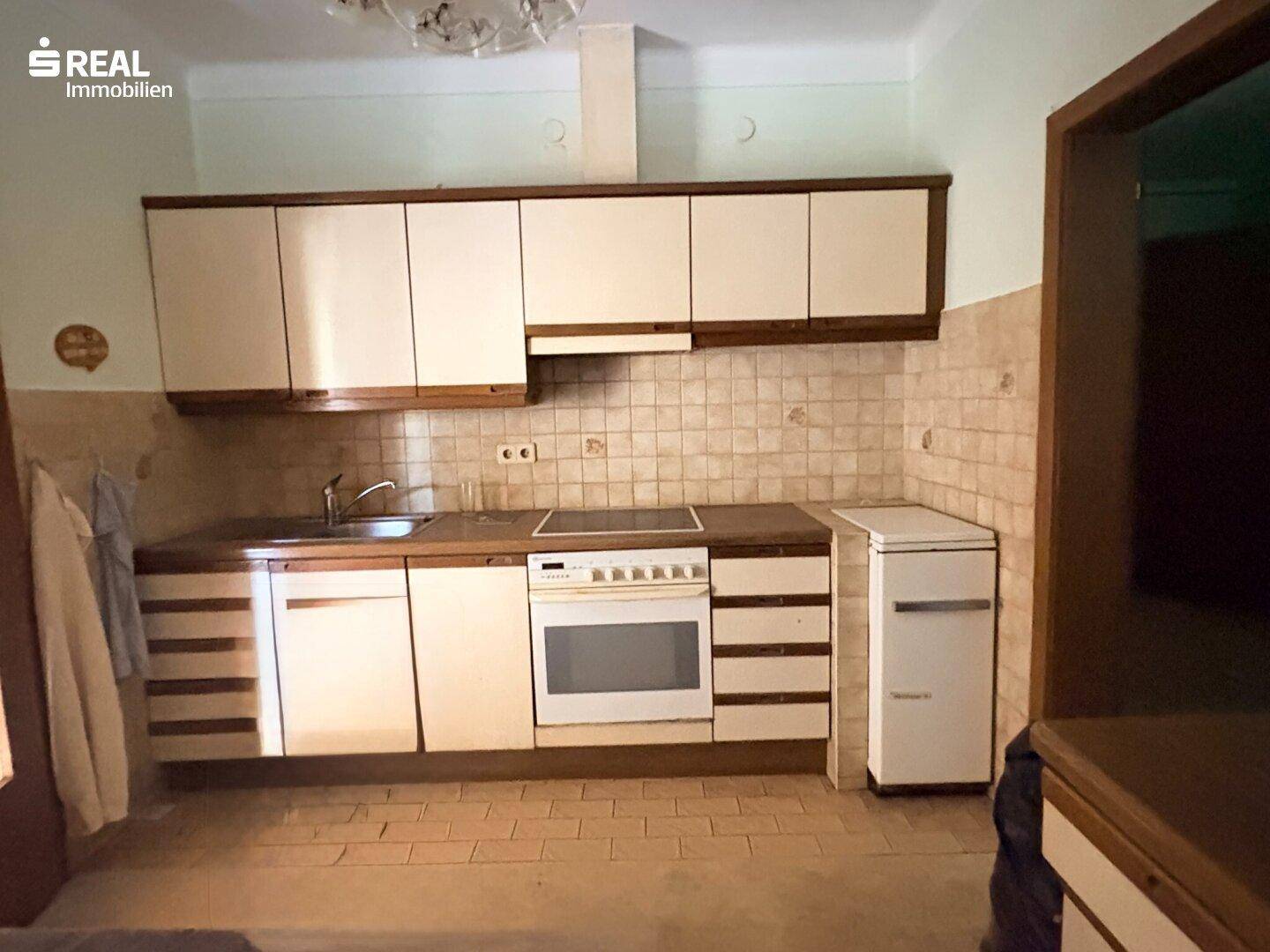 Sanierungsbedürftiges Wohnhaus mit großem Grundstück - Reden wir über den Preis! - Więcej