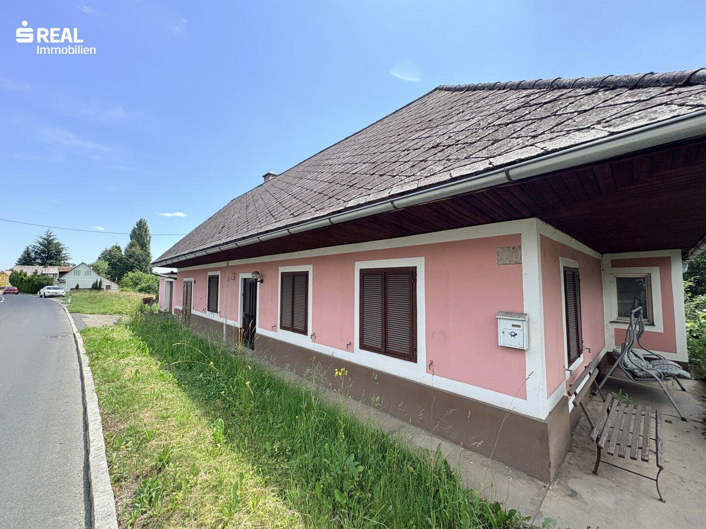 Sanierungsbedürftiges Wohnhaus mit großem Grundstück - Reden wir über den Preis! - Widok 3