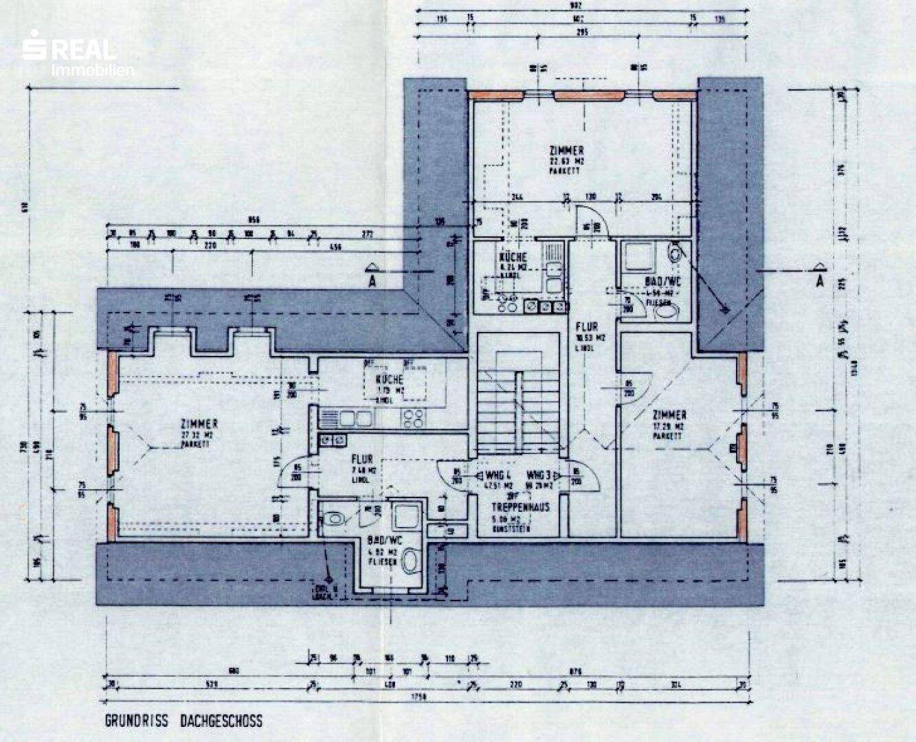 Grundriss des Dachgeschosses mit Zimmern, Küche, Bad/WC und Treppenhaus.