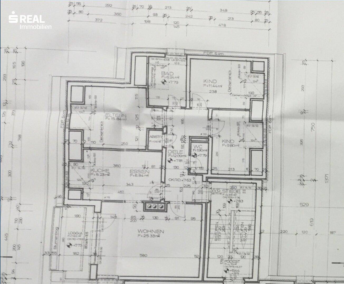 Detaillierter Grundriss der Wohnung mit Raumaufteilung und Maßen.