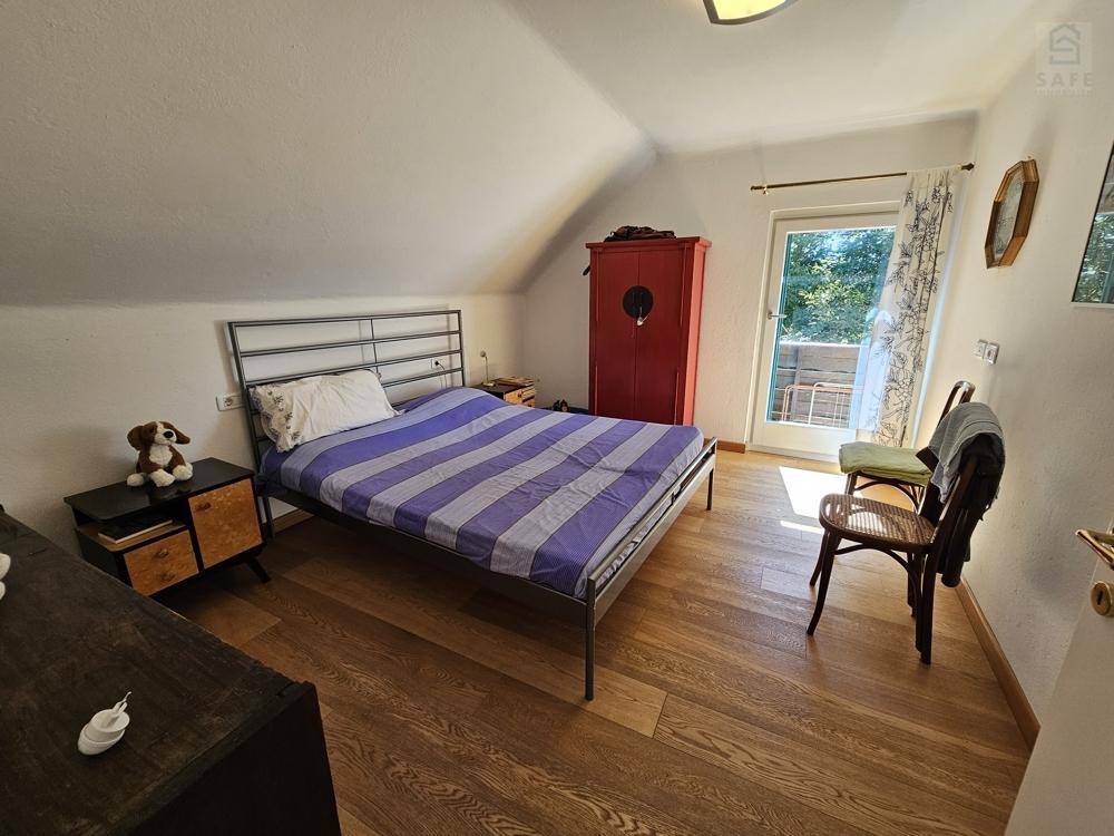 Zimmer 1 OG