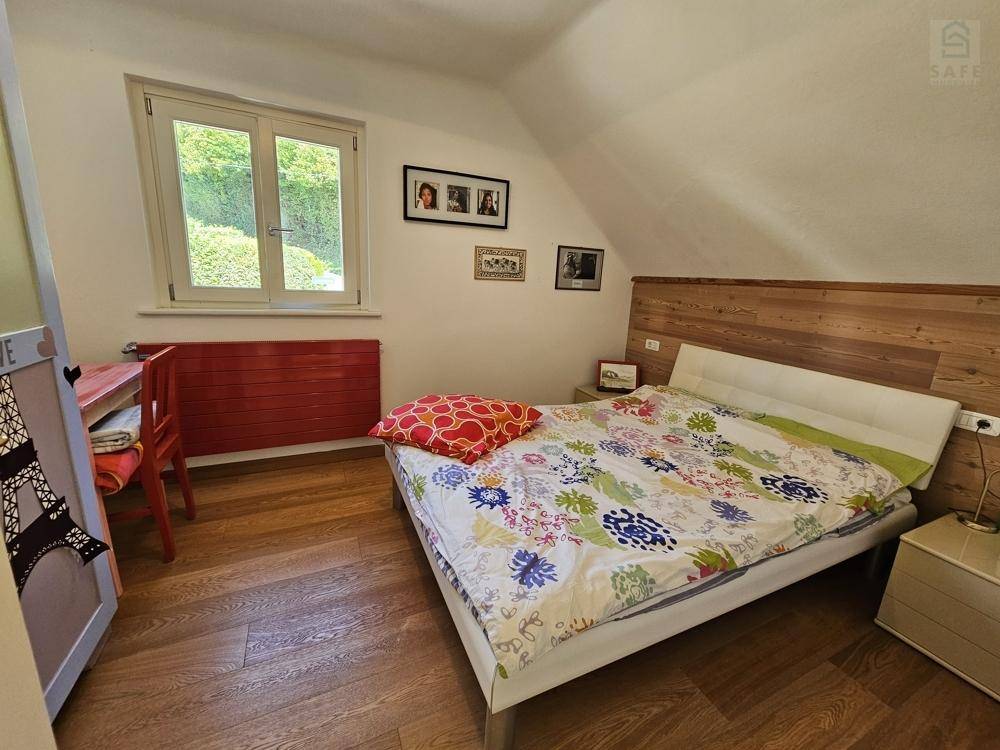 Zimmer 2 OG