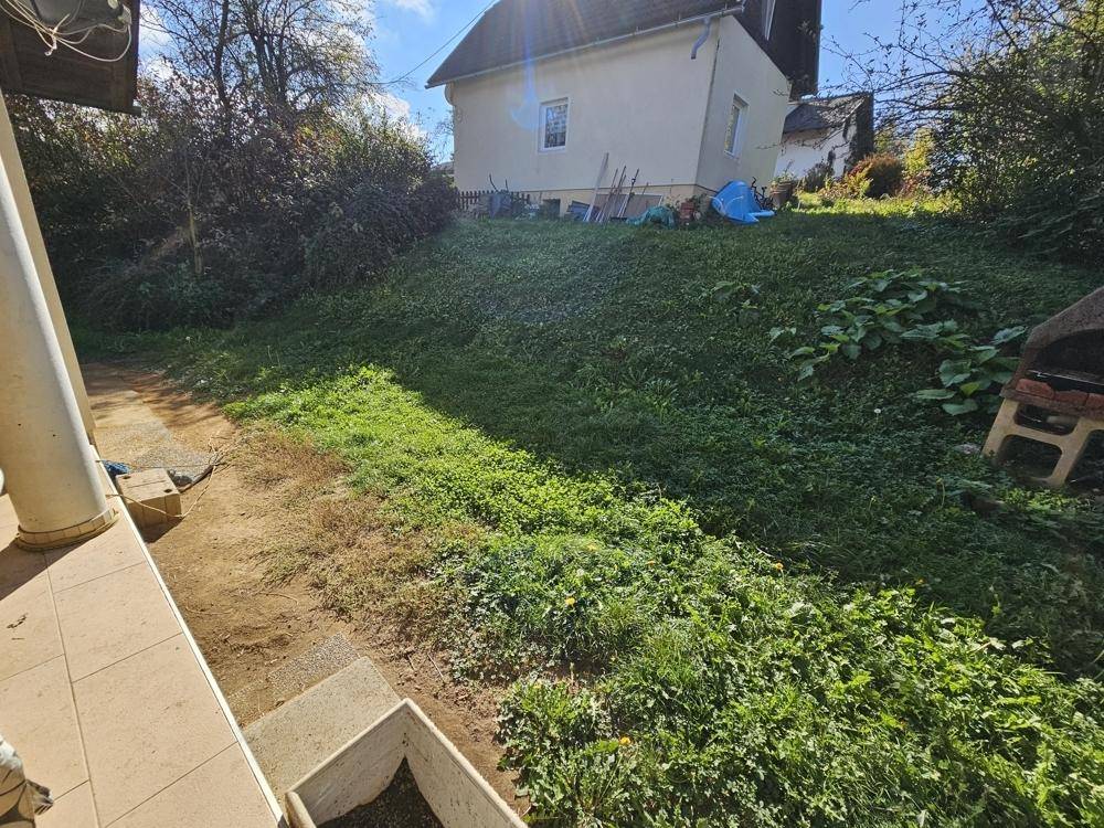 Wohnhaus mit Doppelgarage in ruhiger, sonniger Lage nahe Velden am Wörthersee - Ansicht 5