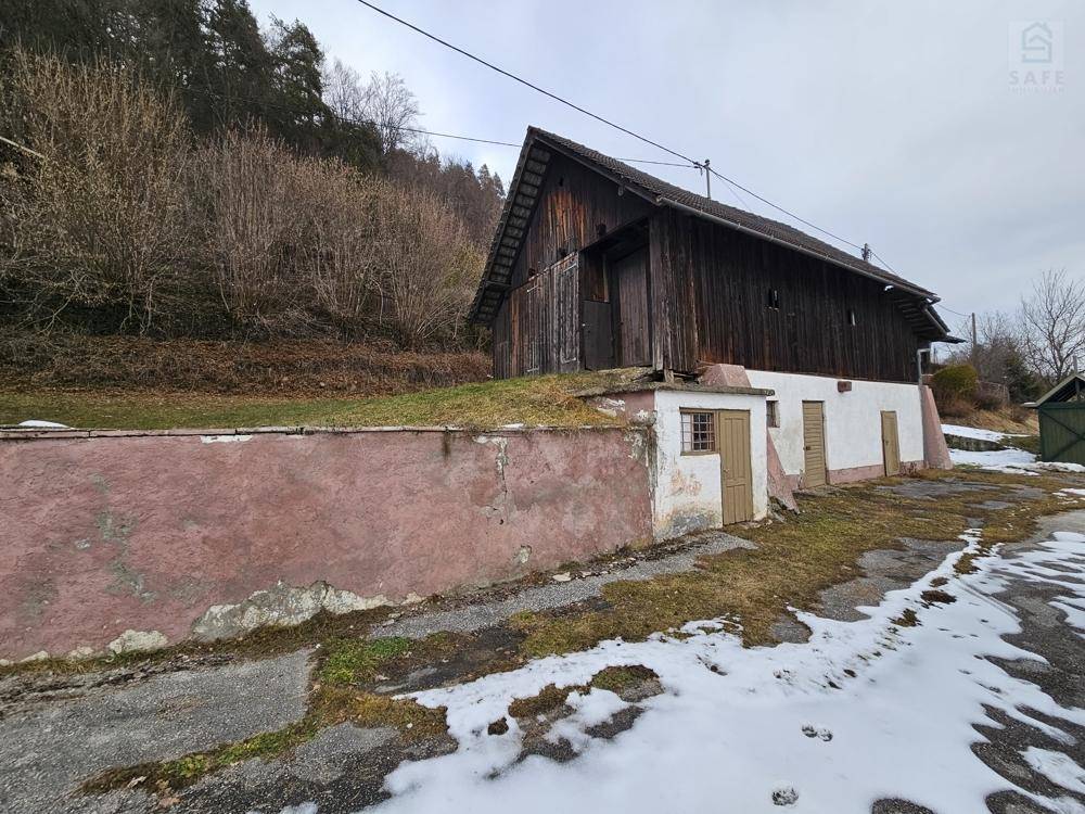 Velden-Kranzelhofen: 1.301 m² Bauland in Südlage mit Karawankenblick, Altbestand und Stadl! - Ansicht 3