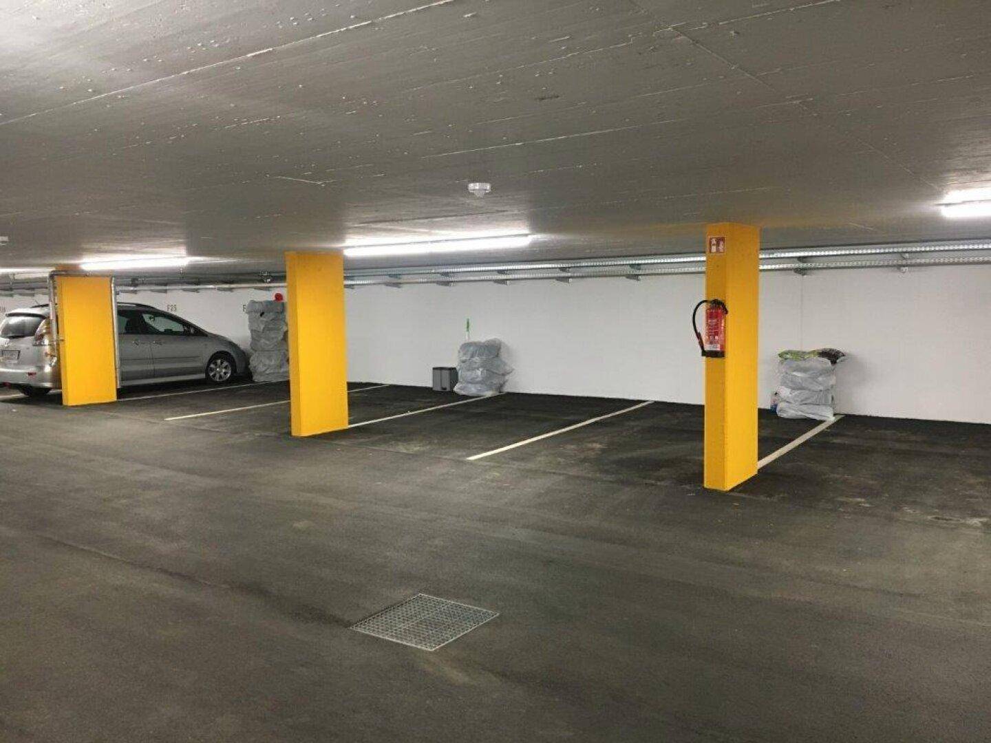 Tiefgaragenstellplatz
