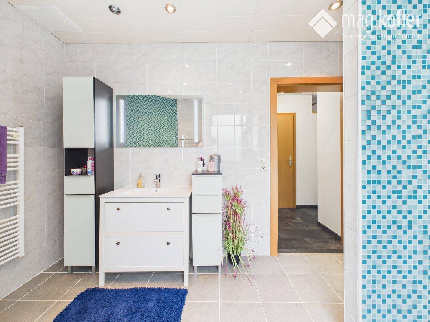 Badezimmer EG