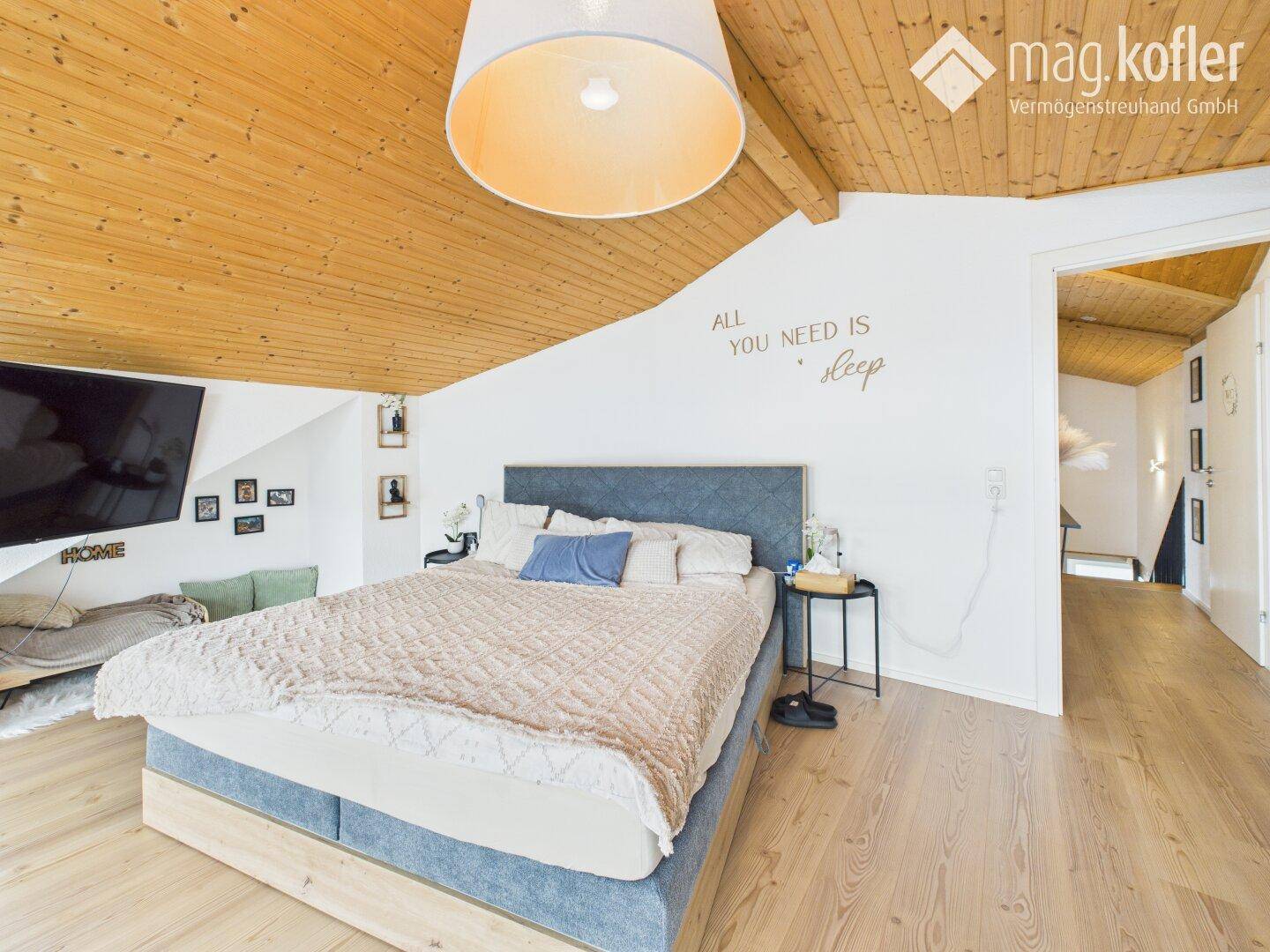 Schlafzimmer 1 DG