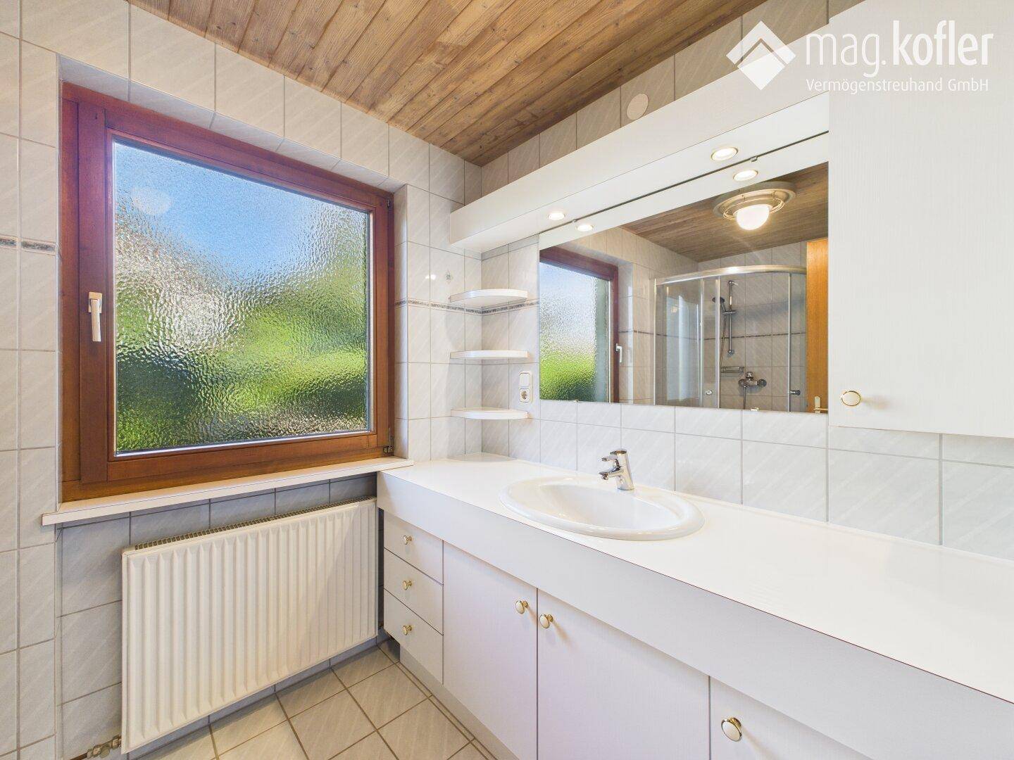 Badezimmer EG
