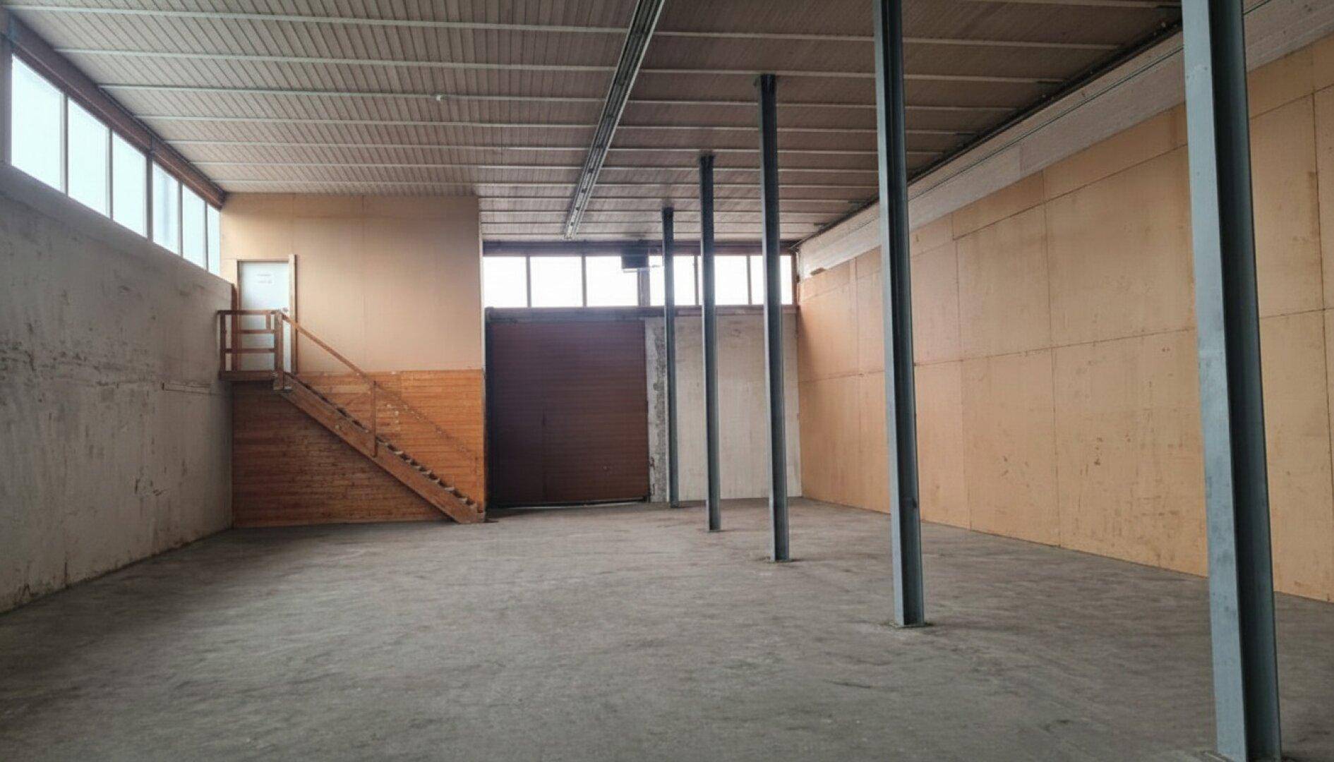 Lager- bzw. einfache Werkstatthalle 350m² mit 3 Stellplätzen in Lustenau, Vorarlberg! - Ansicht 3