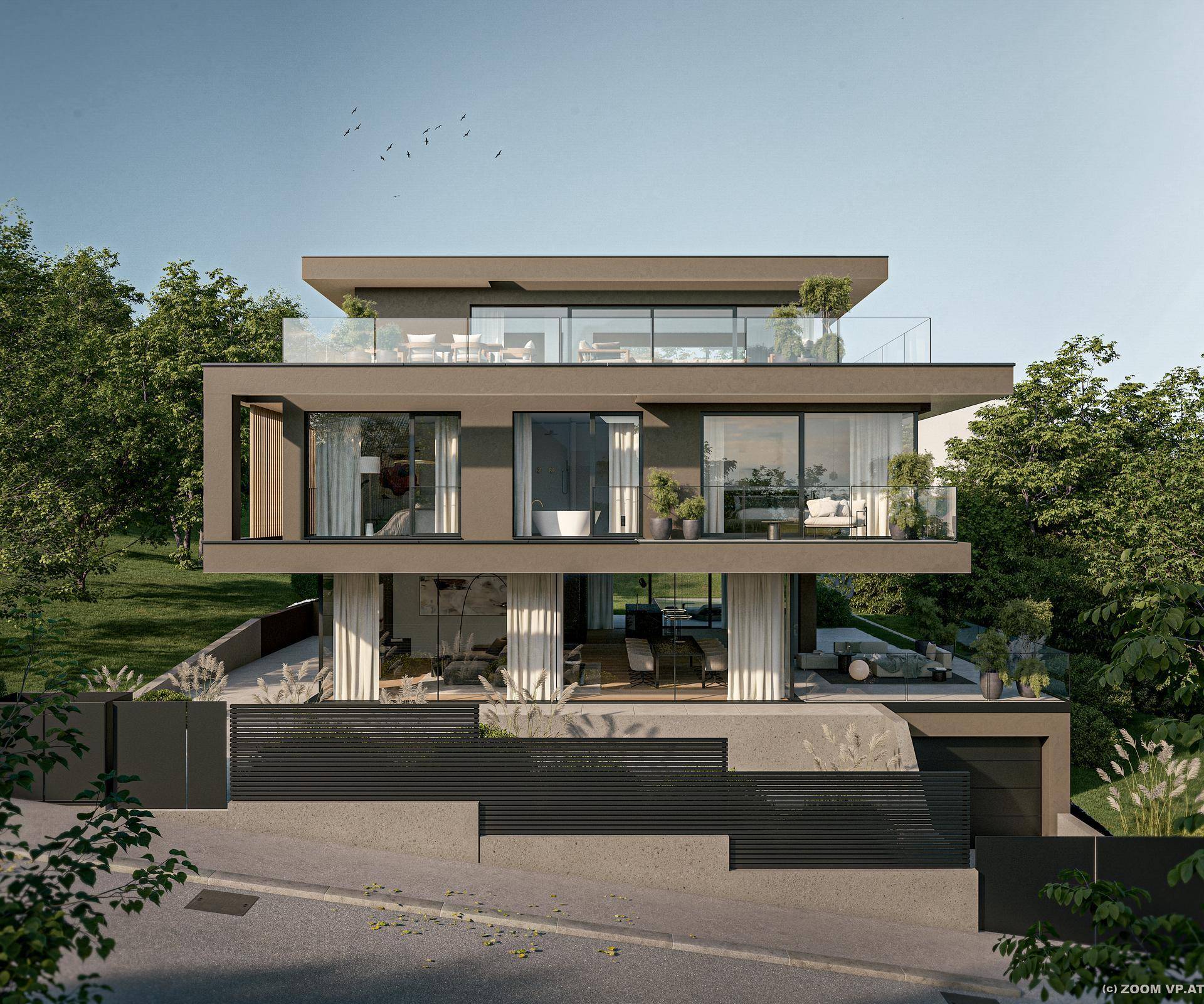 Luxuriöse moderne Villa mit weitläufigen Terrassen und großen Fensterfronten im hellen Tageslicht.