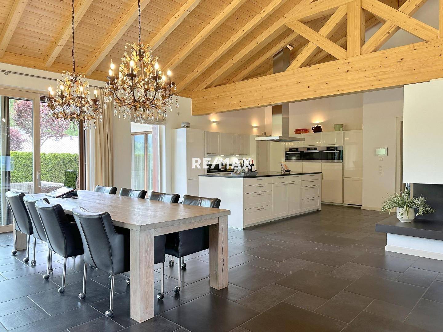 Kitchen with dining area